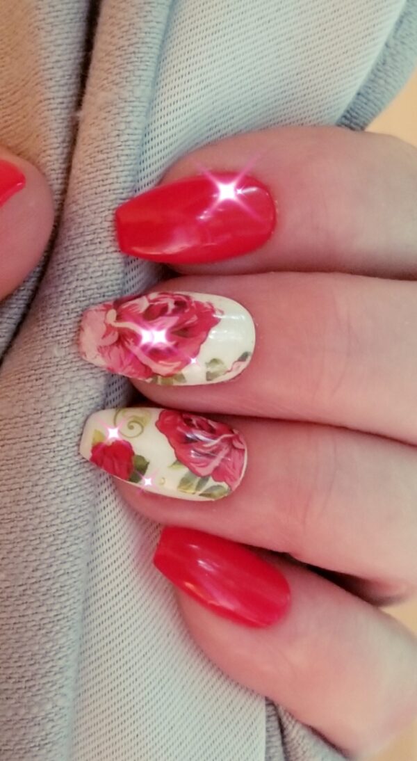 HOT Red Press On Nails With Painted Flowers - Image 2