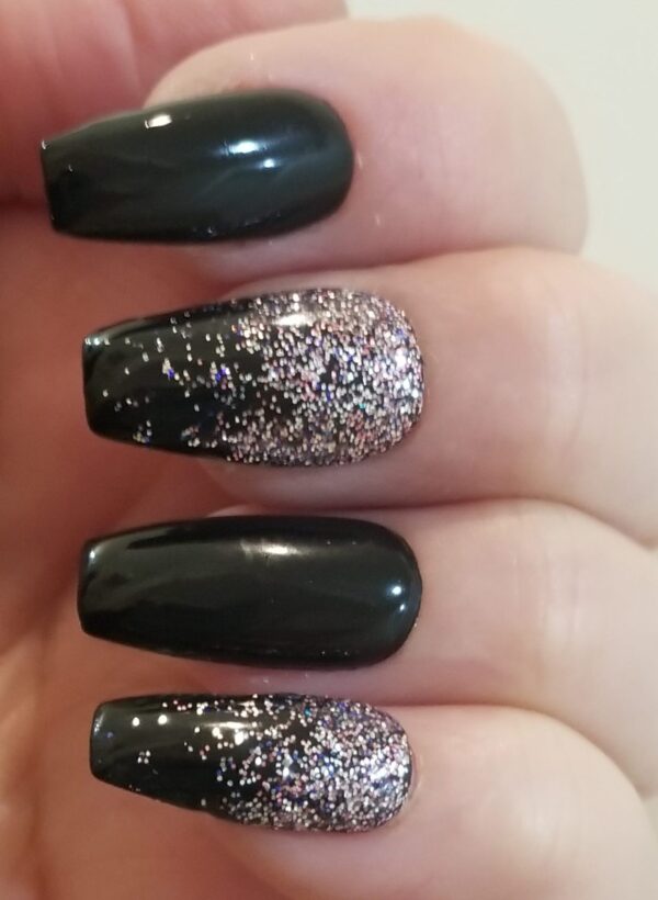 Black Beauty with Sparkling Accent Nail - Image 2